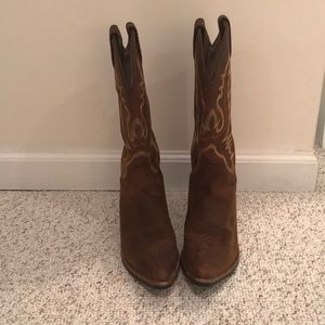 Justin Boots size 7.5. Women’s